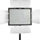 Фото YongNuo YN300 IV RGB 3200-5600K