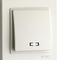 Фото Mono Electric Вимикач Despina 102-190025-101 одноклавішний з підсвічуванням