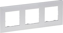 Фото Legrand Рамка Niloe Step трипостова (863393)