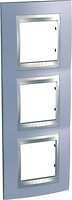 Фото Schneider Рамка Unica MGU66.006V.098 трьохпостова вертикальна