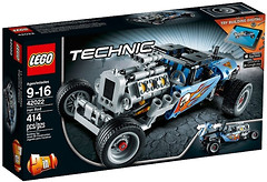 Фото LEGO Technic Гоночний автомобіль (42022)