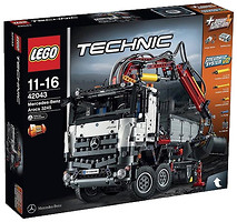 Фото LEGO Technic Мерседес-Бенц Арокс 3245 (42043)