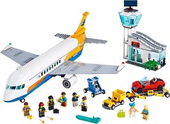 Фото LEGO City Пассажирский самолет (60262)