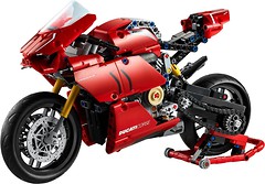 Фото LEGO Technic Ducati Panigale V4 R (42107)