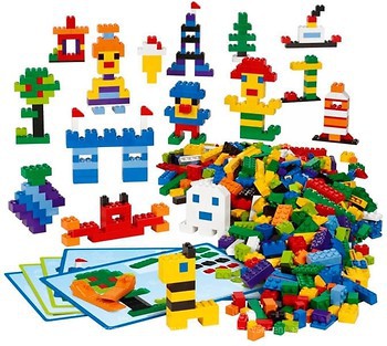 Фото LEGO Education Великий креативний набір з кубиками (45020)
