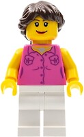 Фото LEGO City Woman - Dark Pink Vest and Heart Necklace (cty0181)