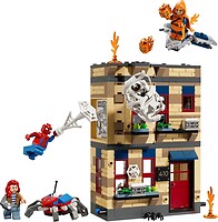 Фото LEGO Marvel Квартира Пітера Паркера (76317)