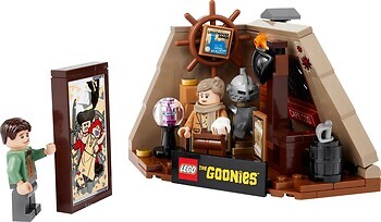 Фото LEGO Ideas Горище будинку родини Волш (40773)
