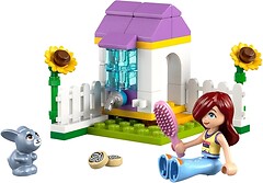 Фото LEGO Friends Садова хатинка для кролика (30722)