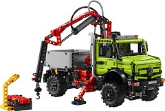 Фото LEGO Technic Mercedes-Benz Unimog U 5023 з краном (42242)