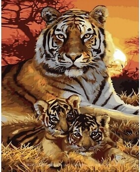 Фото Strateg Тигриця зі своїми дітьми (GS153)