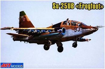 Фото ART Model Sukhoi Su-25UB (ART7212)