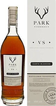 Фото Park Cognac Carte Blanche VS 6 років витримки 0.7 л в подарунковій упаковці