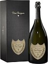 Фото Dom Perignon Vintage Blanc белое брют 0.75 л в упаковке